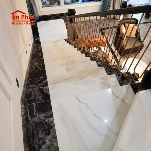 Đá cầu thang Marble Kem Omani Phối Viền Đen Sang Trọng