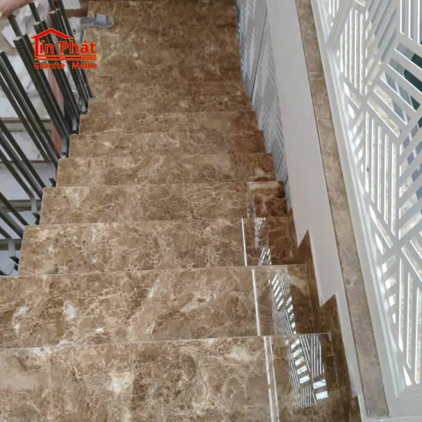 Đá cầu thang Marble Nâu Cappuccino Họa Tiết Vân Mây