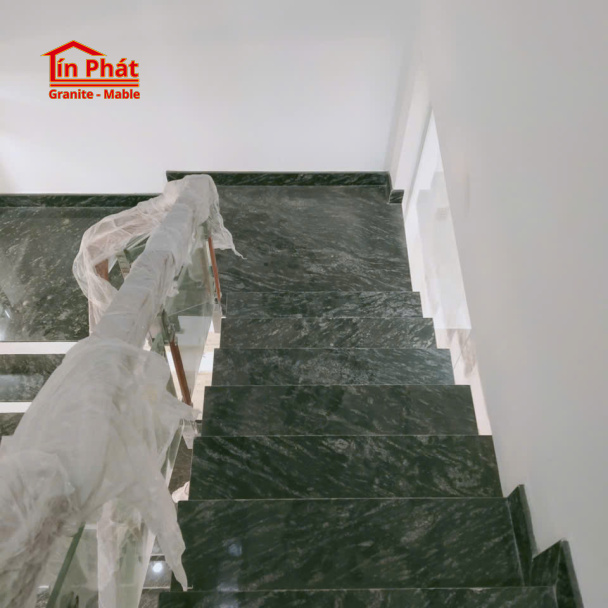 Đá cầu thang Granite Xanh Napoly Tự Nhiên