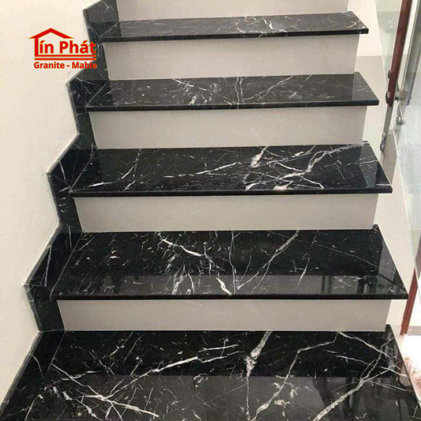 Đá cầu thang Marble Đen Marquina Cổ Trắng Tương Phản