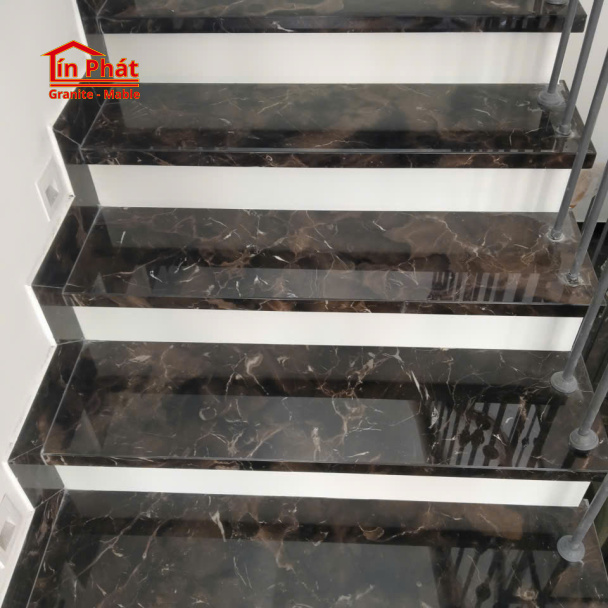 Đá cầu thang Marble Đen Chỉ Trắng Cổ Trắng