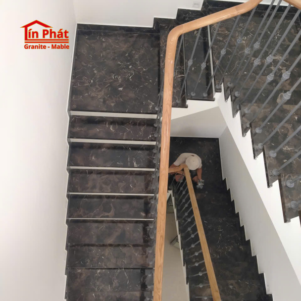 Đá cầu thang Granite Đen Tuyền Sang Trọng